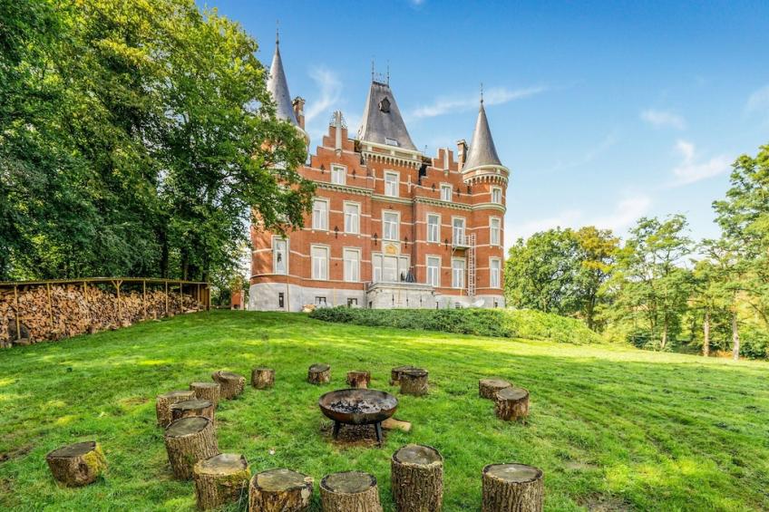 kasteel Ardennen met eigen bioscoop